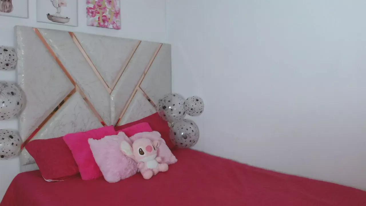 Photos of lanarousse from Cherry is Freechat