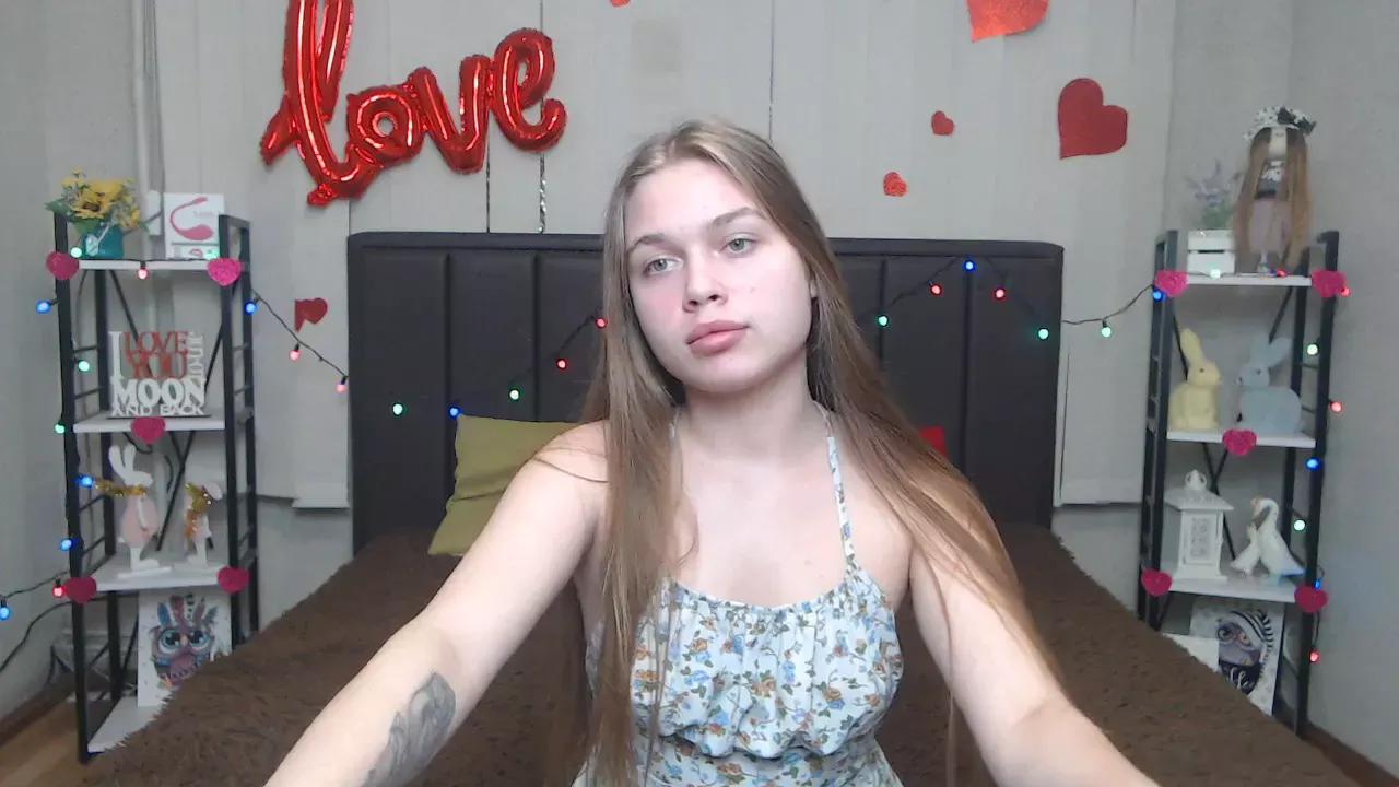 Check-out your craziest wishes with our pick of gaming cams models, featuring big knockers, round tails and tight twats.