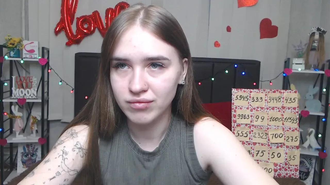 Check-out your craziest wishes with our pick of gaming cams models, featuring big knockers, round tails and tight twats.