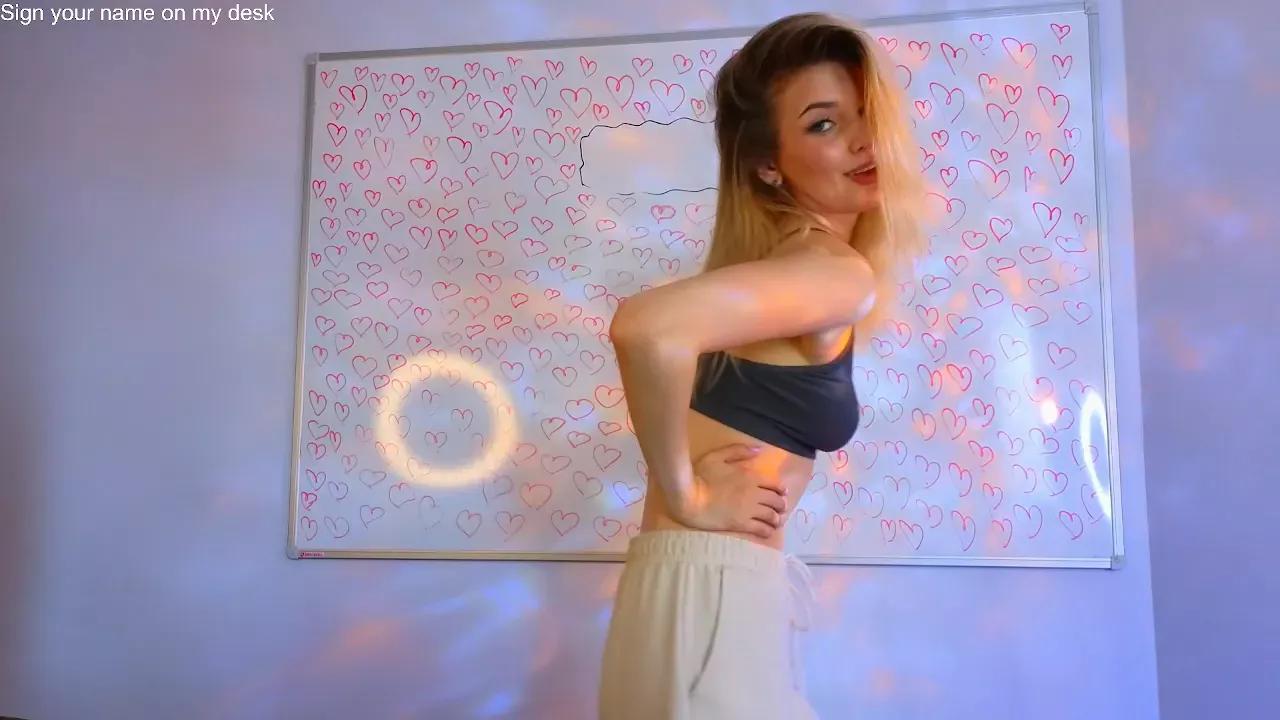 Check-out your craziest wishes with our pick of gaming cams models, featuring big knockers, round tails and tight twats.