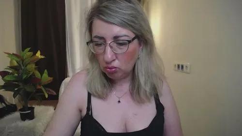 Photos of mimikk from Cherry is Freechat