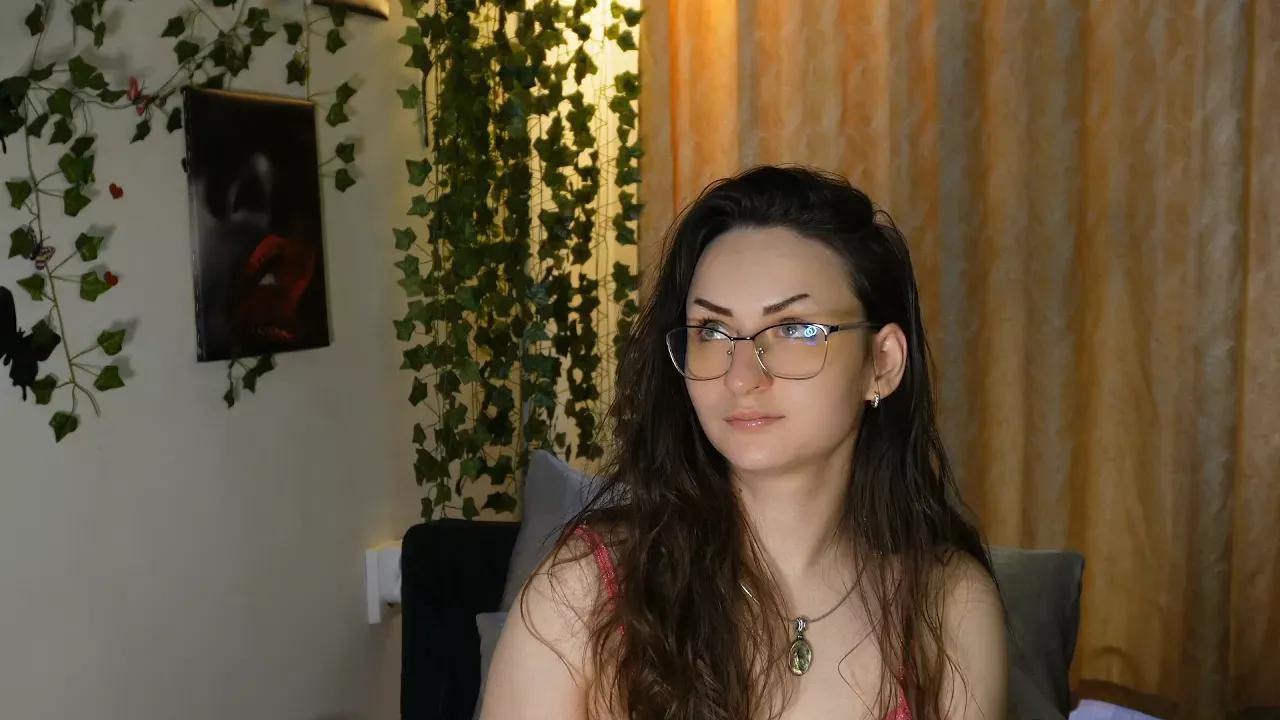 naughtyh from Cherry is Freechat