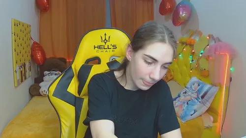 Check-out your craziest wishes with our pick of gaming cams models, featuring big knockers, round tails and tight twats.