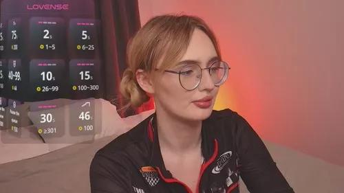 nikkibly from Cherry is Freechat