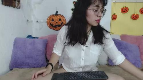 paradiseofmila from Cherry is Freechat