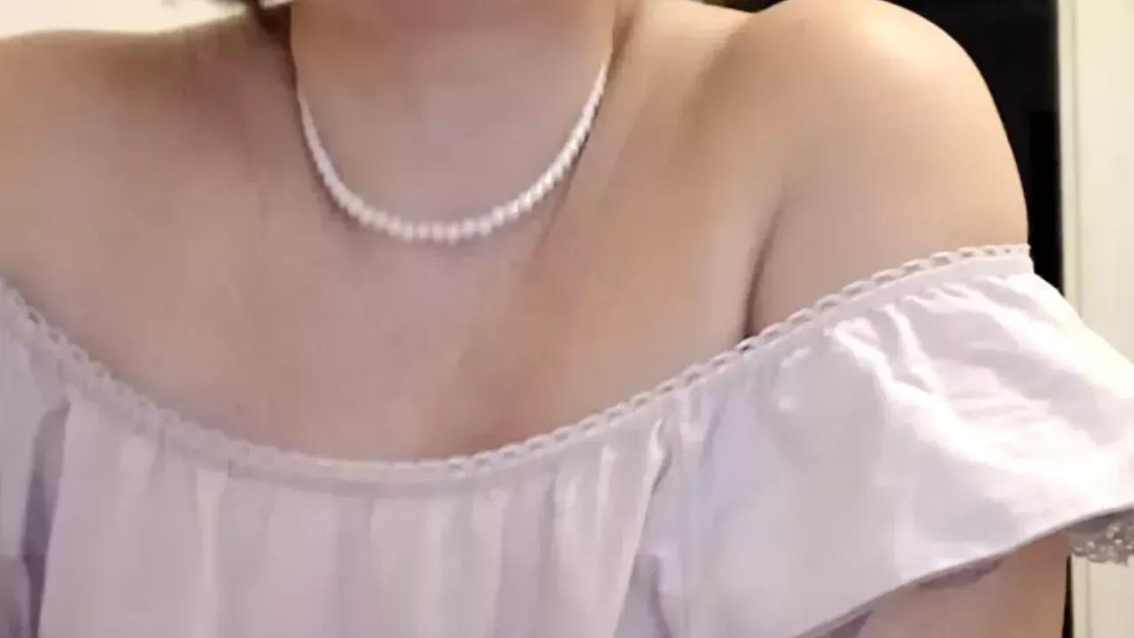 Photos of roxolanaasexy from Cherry is Freechat