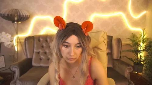 Check-out your craziest wishes with our pick of gaming cams models, featuring big knockers, round tails and tight twats.