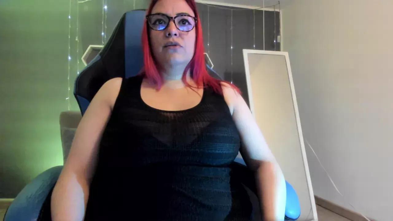 Check-out your craziest wishes with our pick of gaming cams models, featuring big knockers, round tails and tight twats.