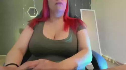 Check-out your craziest wishes with our pick of gaming cams models, featuring big knockers, round tails and tight twats.