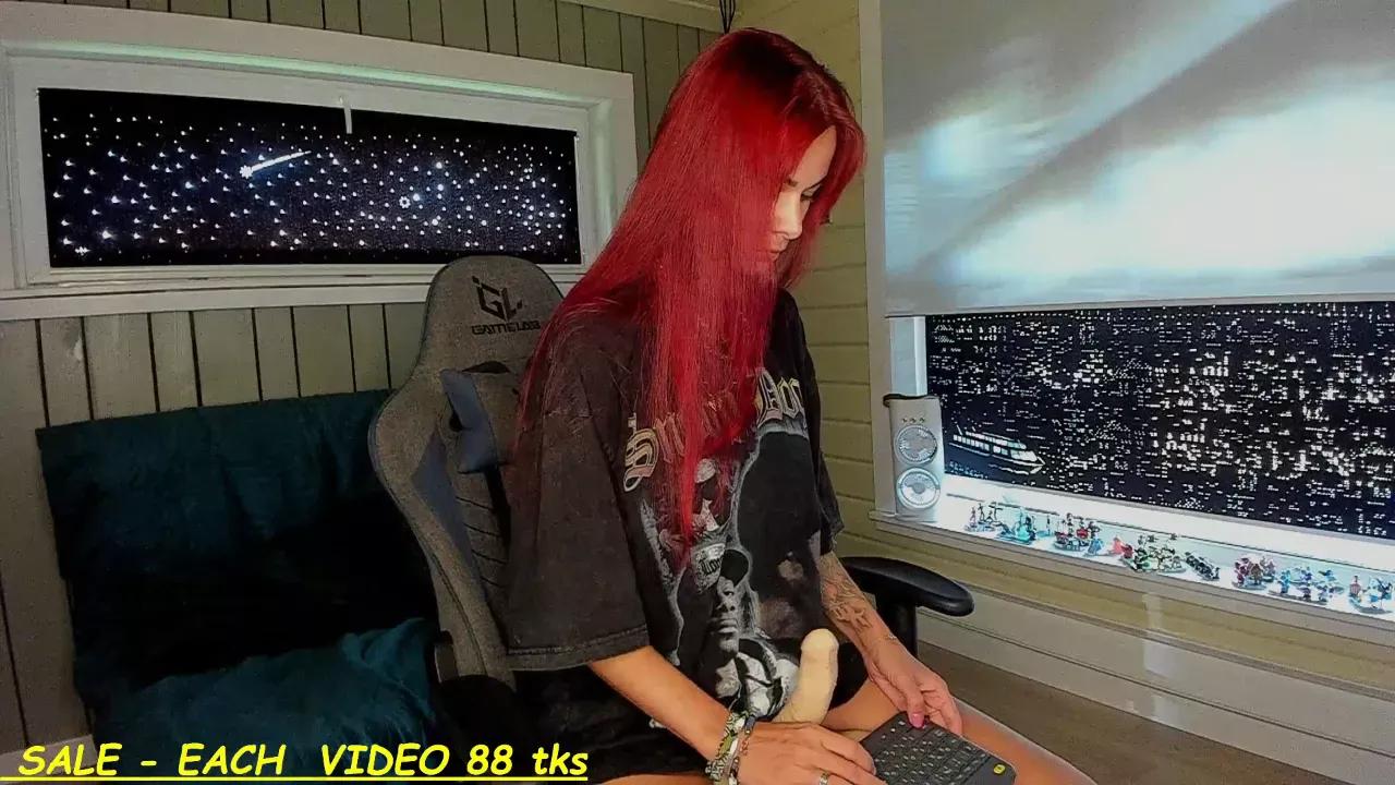 Check-out your craziest wishes with our pick of gaming cams models, featuring big knockers, round tails and tight twats.