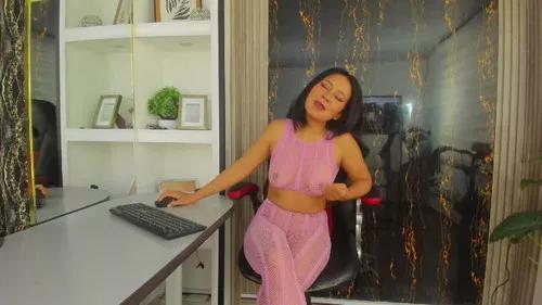 Check-out your craziest wishes with our pick of gaming cams models, featuring big knockers, round tails and tight twats.