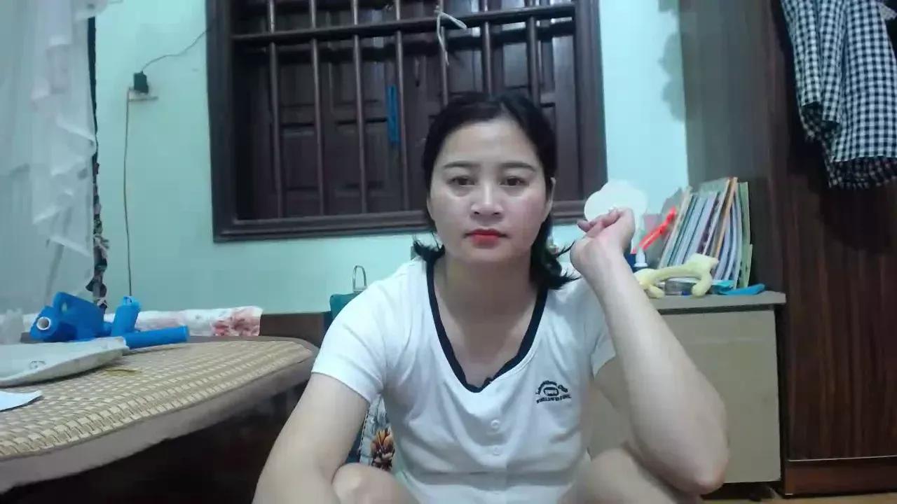 sweetanna from Cherry is Freechat