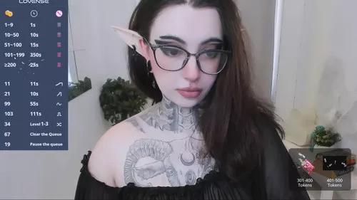 Check-out your craziest wishes with our pick of gaming cams models, featuring big knockers, round tails and tight twats.