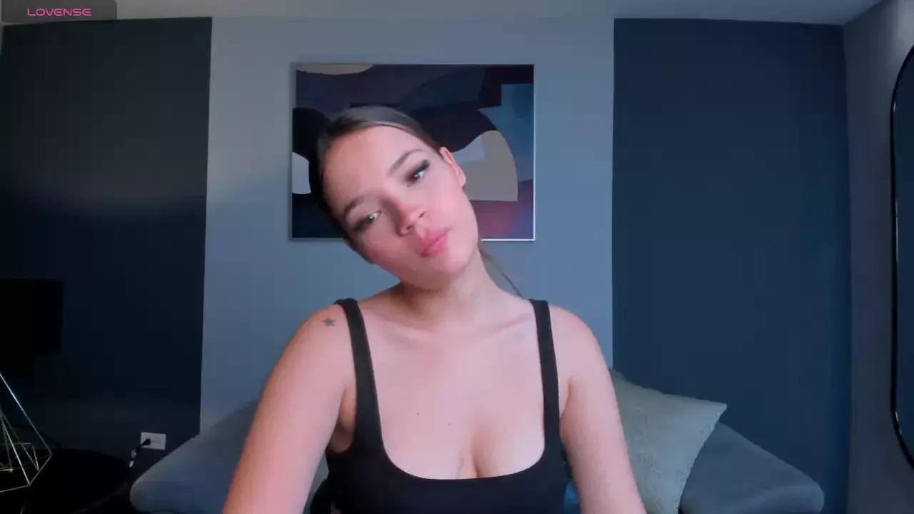 victoriavixen from Cherry is Freechat