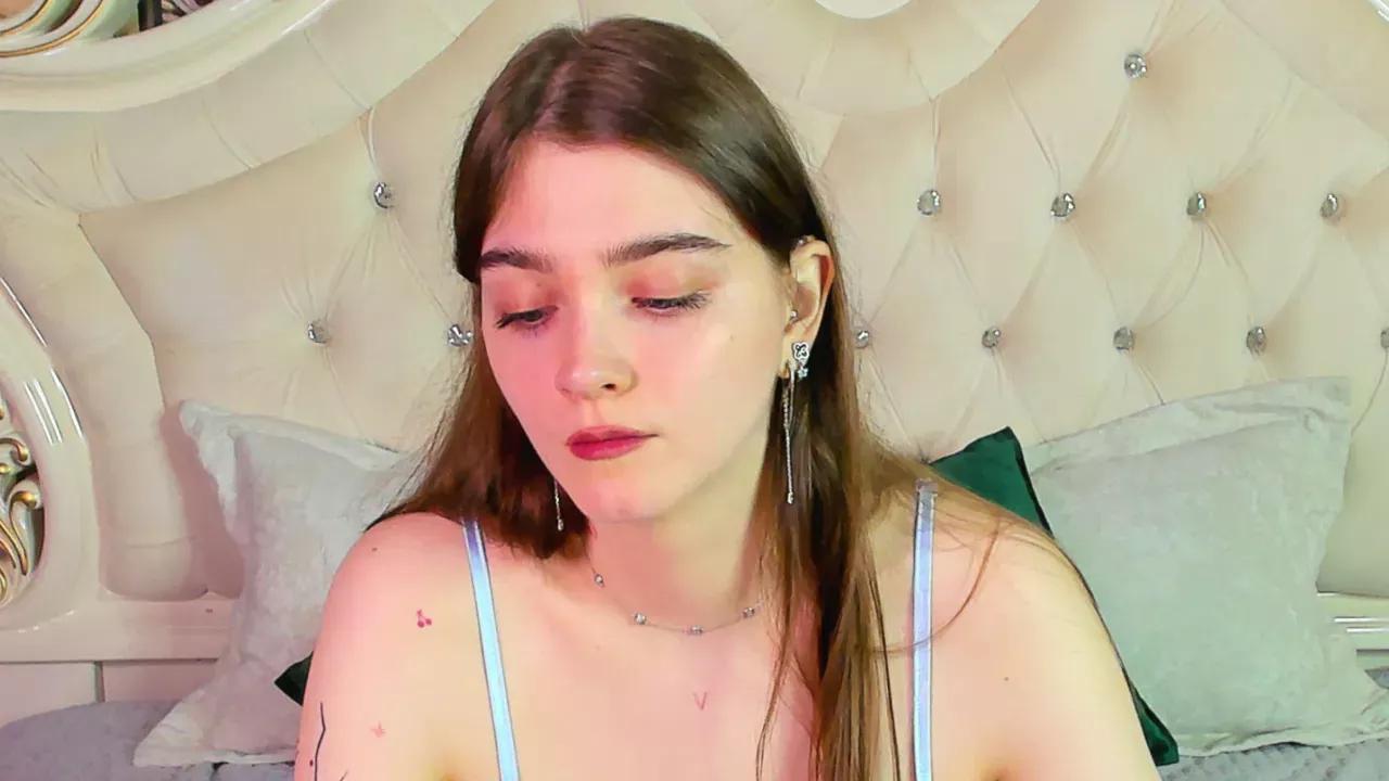 vitatess from Cherry is Freechat
