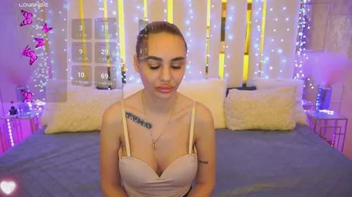 Check-out your craziest wishes with our pick of gaming cams models, featuring big knockers, round tails and tight twats.