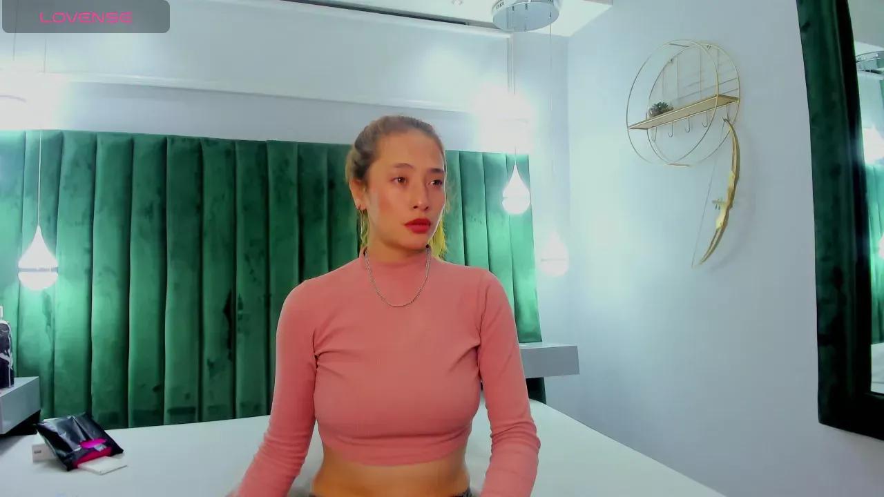 Check-out your craziest wishes with our pick of gaming cams models, featuring big knockers, round tails and tight twats.