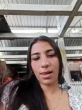 -juicy_ from StripChat is Freechat
