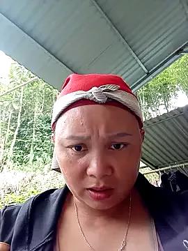 -Kitty-92 from StripChat is Freechat