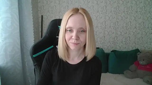 -luna_lovegood- from StripChat is Freechat