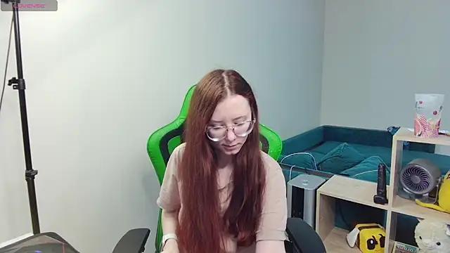 Check-out your craziest wishes with our pick of gaming cams models, featuring big knockers, round tails and tight twats.