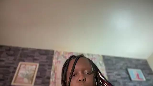 -Yagurlwest from StripChat is Freechat