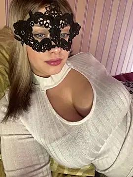 Check-out your craziest wishes with our pick of gaming cams models, featuring big knockers, round tails and tight twats.