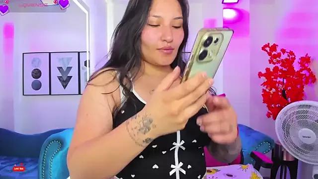 __emmag from StripChat is Freechat