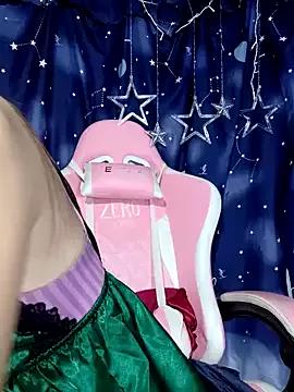 __Mai-love19__ from StripChat