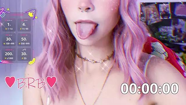 Check-out your craziest wishes with our pick of gaming cams models, featuring big knockers, round tails and tight twats.