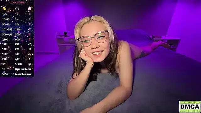 Check-out your craziest wishes with our pick of gaming cams models, featuring big knockers, round tails and tight twats.