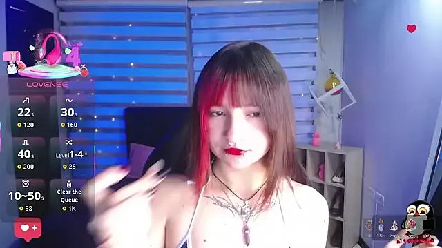_Charlotte_Collins_ from StripChat is Freechat