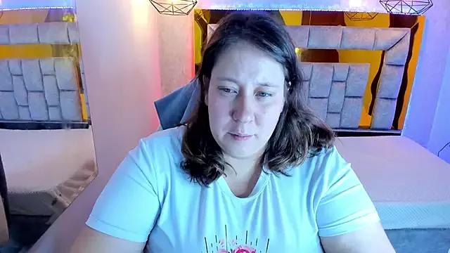 _Emily_rosee_ from StripChat is Freechat