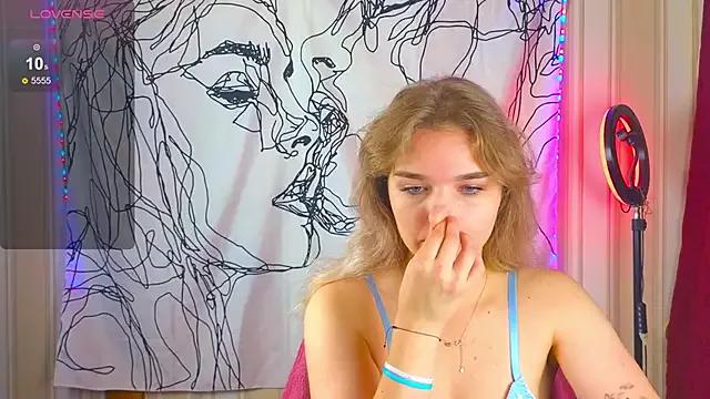 Check-out your craziest wishes with our pick of gaming cams models, featuring big knockers, round tails and tight twats.