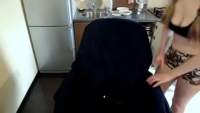 _Goldilocks_ from StripChat is Freechat