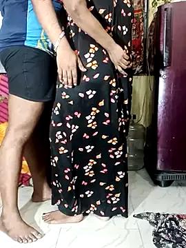 _Hot-Couple from StripChat is Freechat