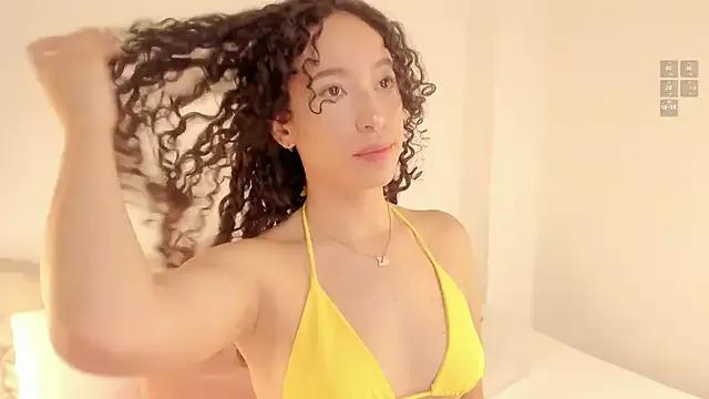 Check-out your craziest wishes with our pick of gaming cams models, featuring big knockers, round tails and tight twats.