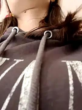 _Isabella-7 from StripChat is Freechat