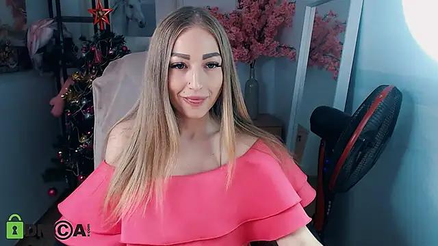 Check-out your craziest wishes with our pick of gaming cams models, featuring big knockers, round tails and tight twats.