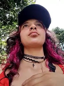 _Laary_Lily from StripChat is Freechat