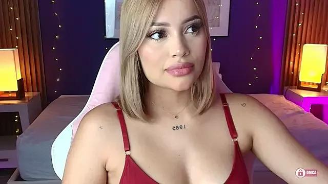 Check-out your craziest wishes with our pick of gaming cams models, featuring big knockers, round tails and tight twats.