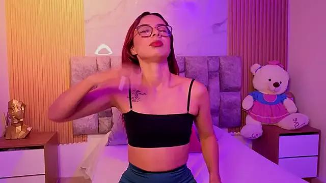 Check-out your craziest wishes with our pick of gaming cams models, featuring big knockers, round tails and tight twats.