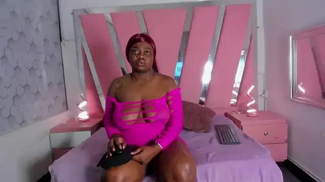 Check-out your craziest wishes with our pick of gaming cams models, featuring big knockers, round tails and tight twats.