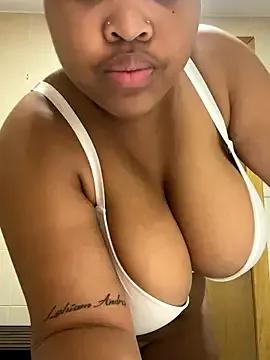 AbbyLustt from StripChat is Freechat