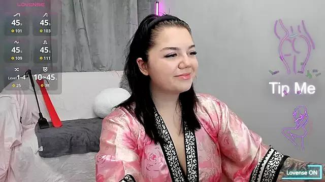 Check-out your craziest wishes with our pick of gaming cams models, featuring big knockers, round tails and tight twats.