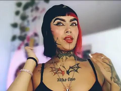 Check-out your craziest wishes with our pick of gaming cams models, featuring big knockers, round tails and tight twats.