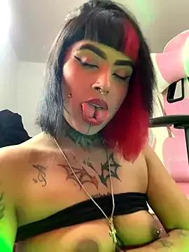 Check-out your craziest wishes with our pick of gaming cams models, featuring big knockers, round tails and tight twats.