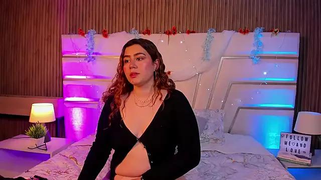 AdelaTaylor from StripChat is Freechat