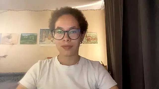 adelina_rich from StripChat is Freechat