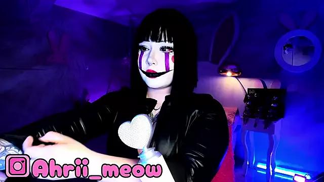 Check-out your craziest wishes with our pick of gaming cams models, featuring big knockers, round tails and tight twats.